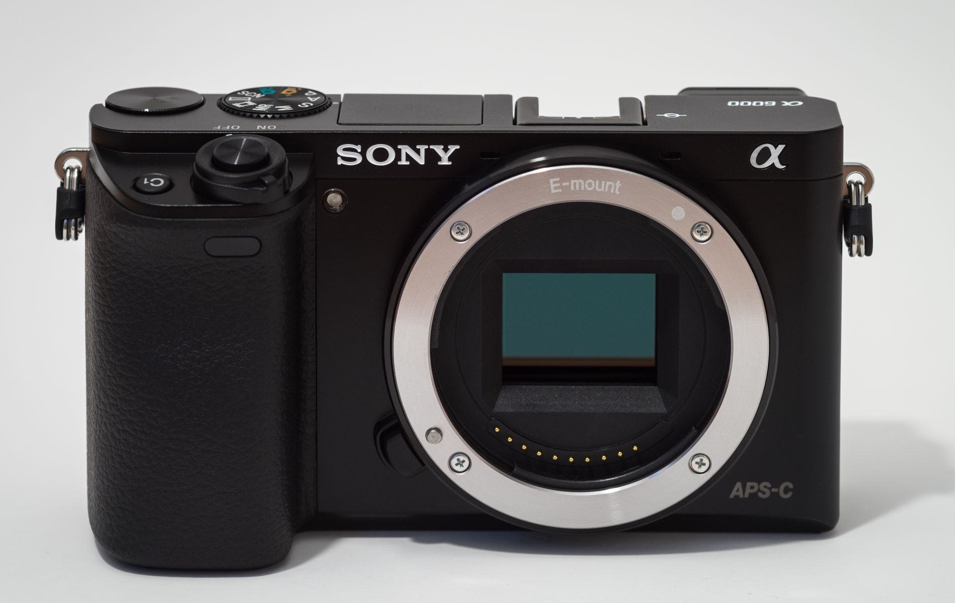 Sony Alpha A6000 (solo Cuerpo)